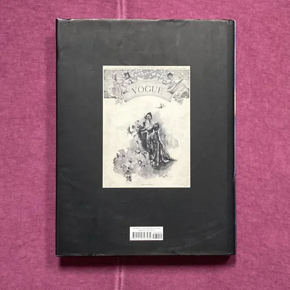 Vogue: the Covers Coffee Table Book, featuring 125 Years of Cover Art & Fashion! - Picture 2 of 6